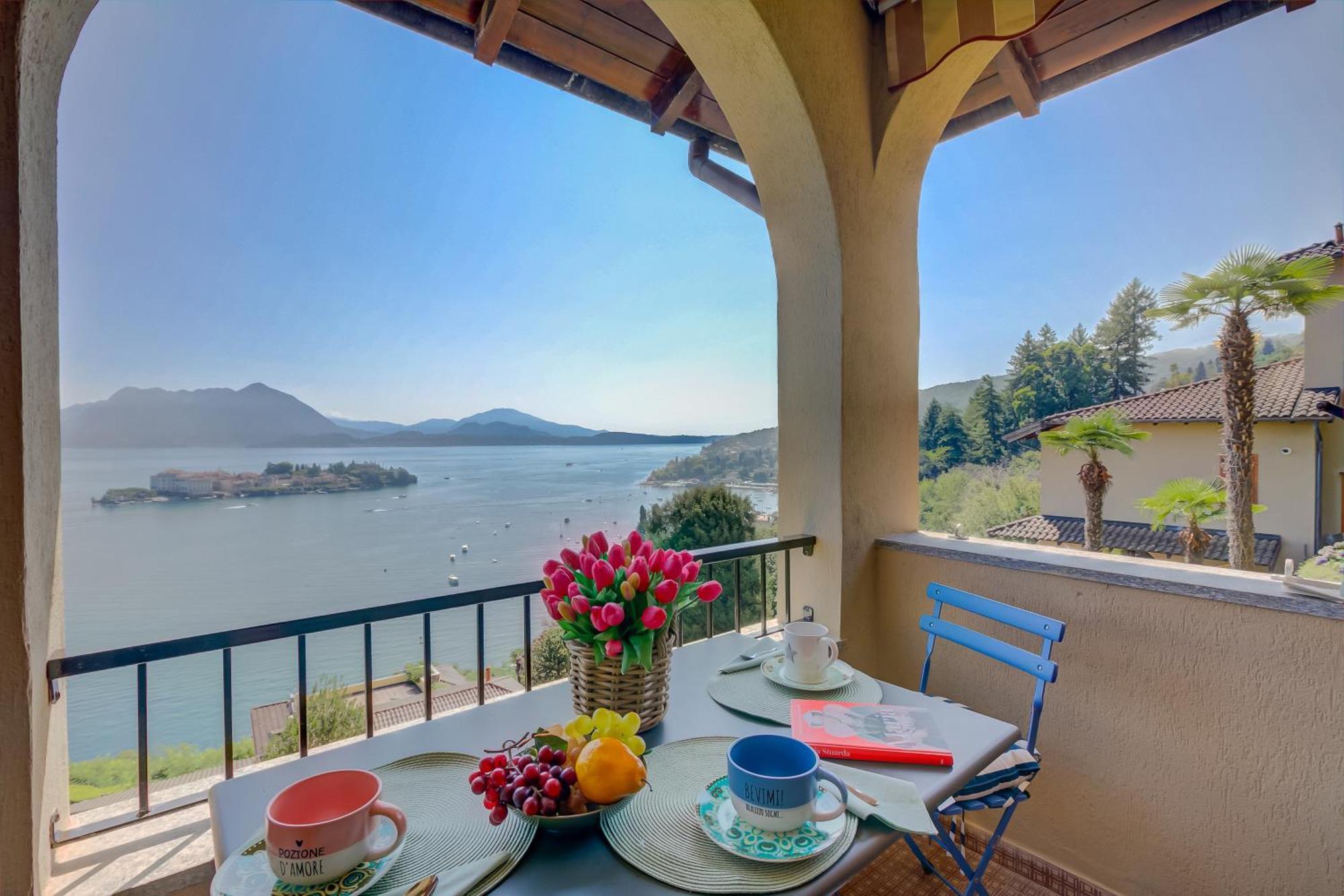 Pandora View - Happy Apartment Stresa